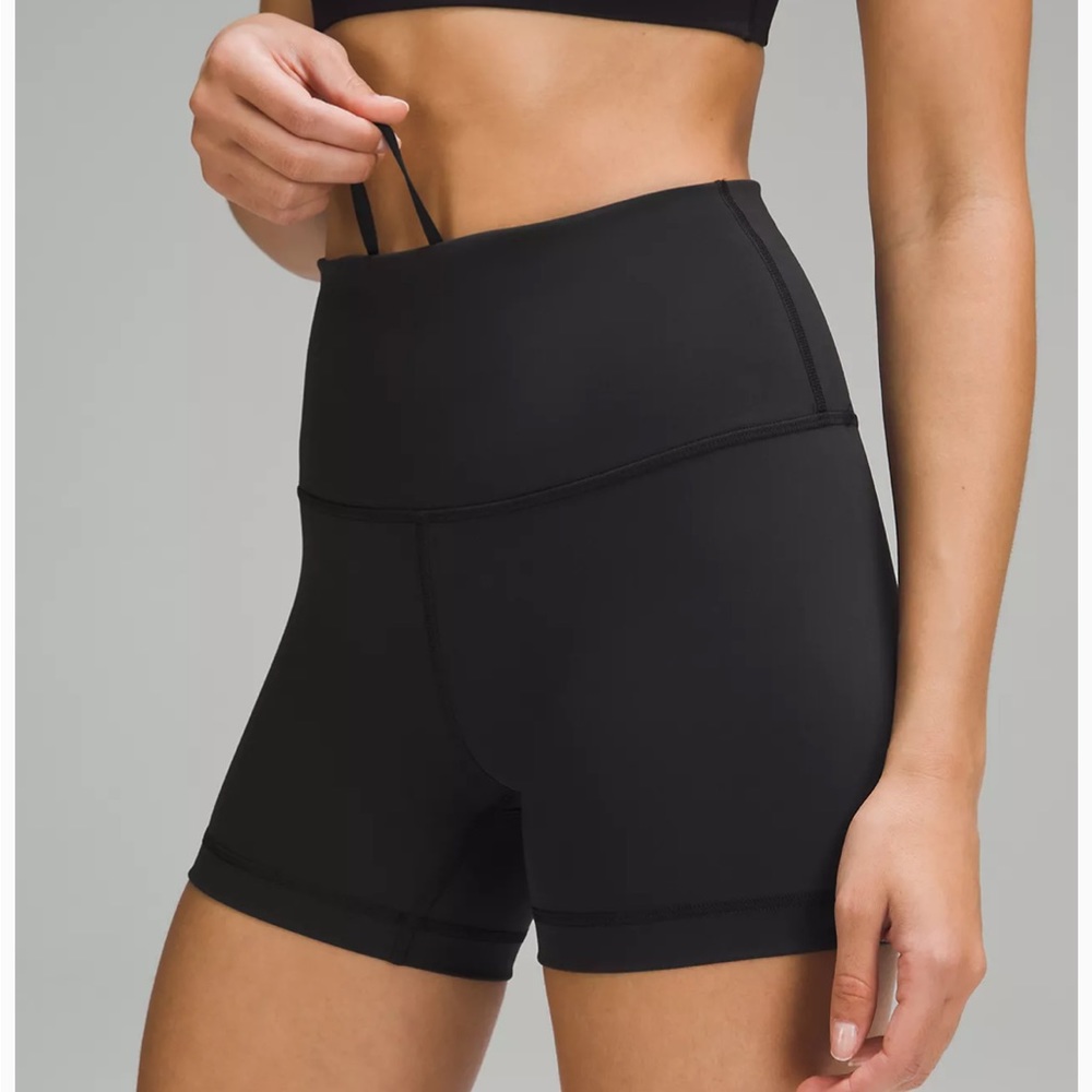 NWT Lululemon Wunder Train Contour Fit High Rise Short 4”